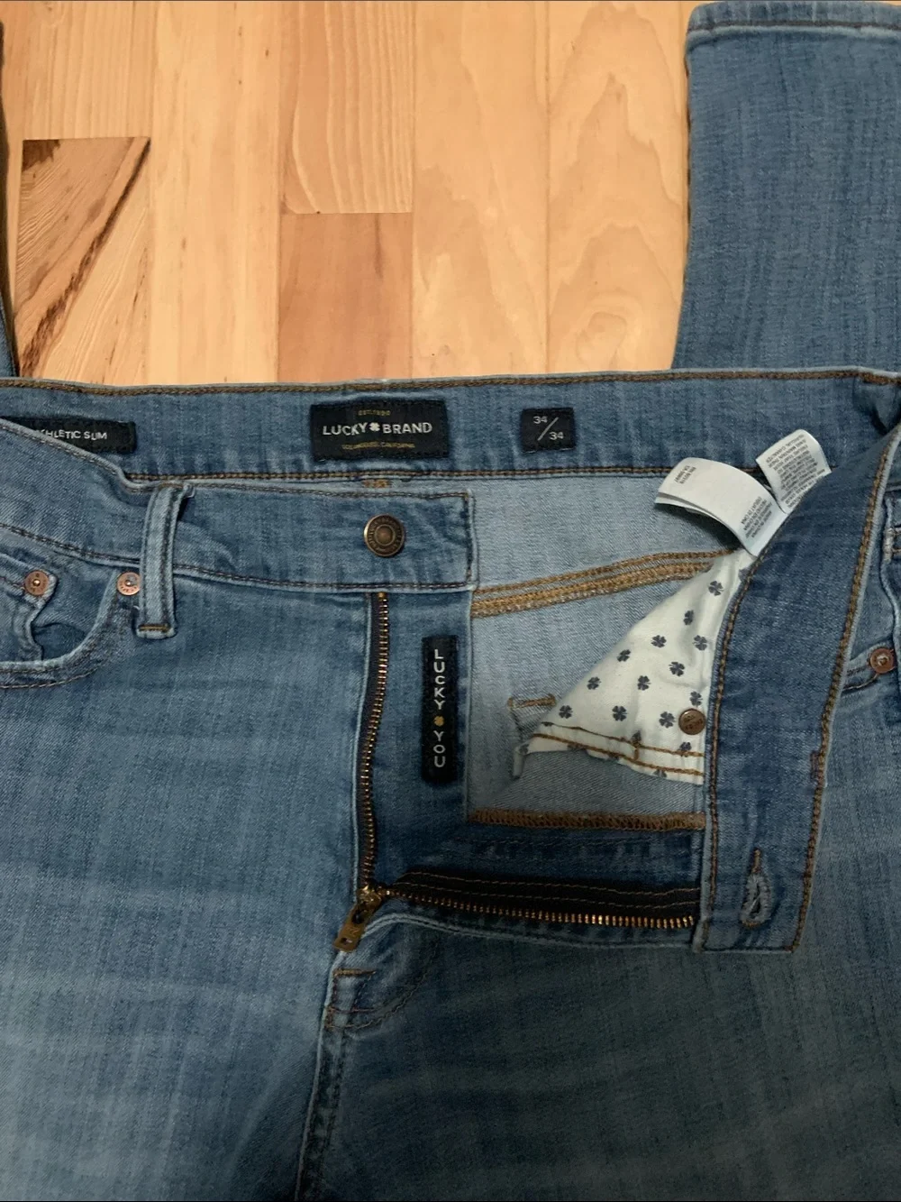 Lucky Brand 410 Athletic Slim Light Denim Jeans size 34/34